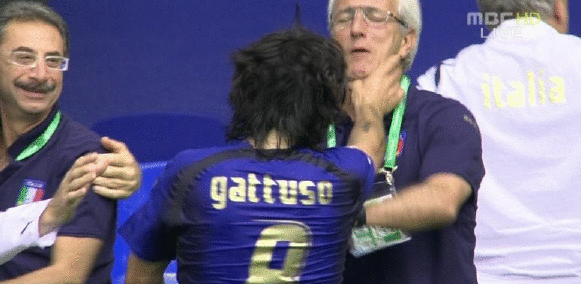 里皮自曝:06年世界杯后我说离队 加图索上来就掐脖