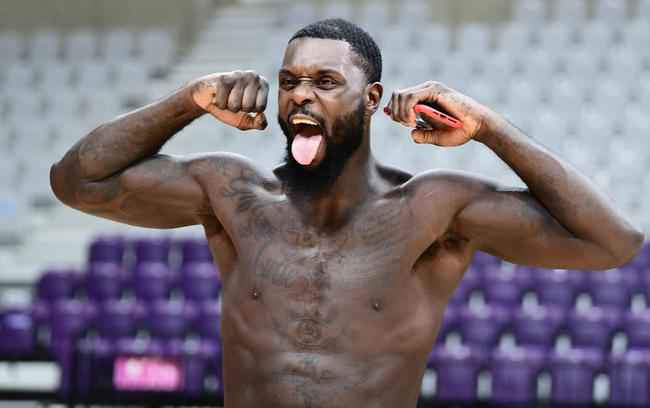 师弟努力训练盼望重返NBA 告别辽宁后无球可打