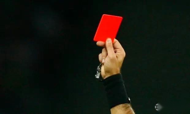 本赛季五大联赛红牌数:法甲43张居首,英超7张最少